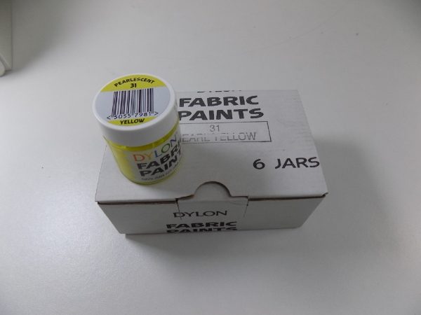 DFP-31  **DYLON DARK FABRIC PAINT PEARLSCENT YELLOW